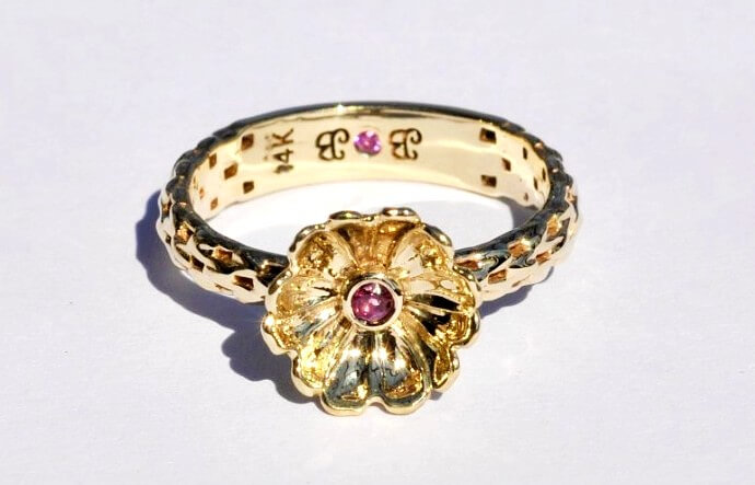 Brooke's gold flower ring