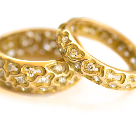 Anemone diamond rings